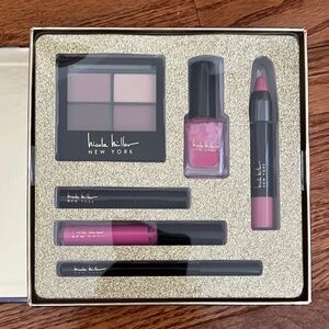 Nicole Miller Cosmetic Collection